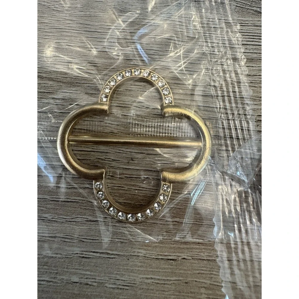 Gold Tone Heart Scarf Clip Set Faux Pearl & Rhinestone 1.5 in New‎ Sealed New